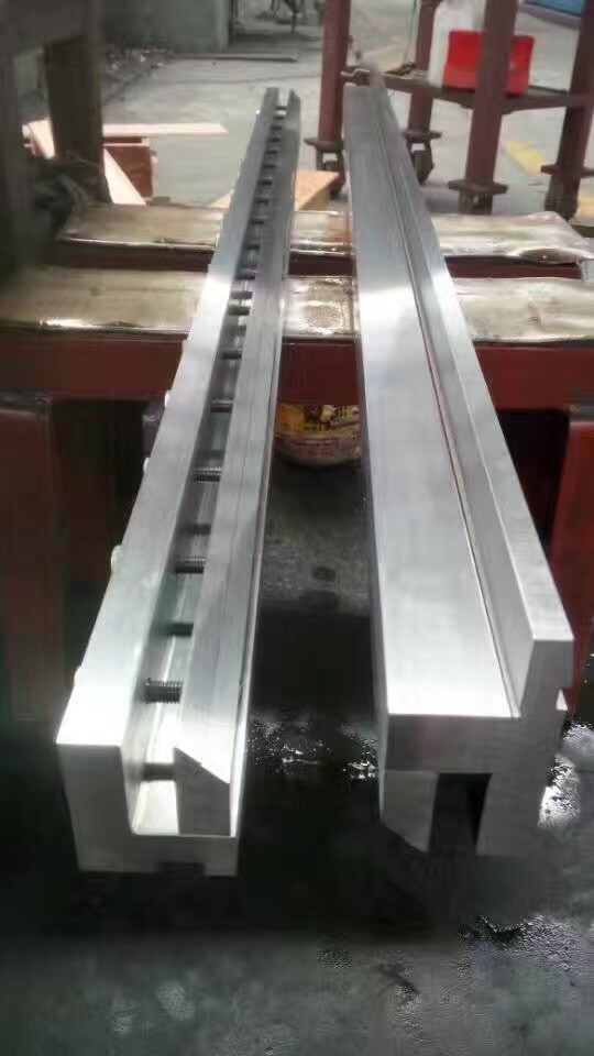 加長數(shù)控折彎機模具 段差成型折彎模具