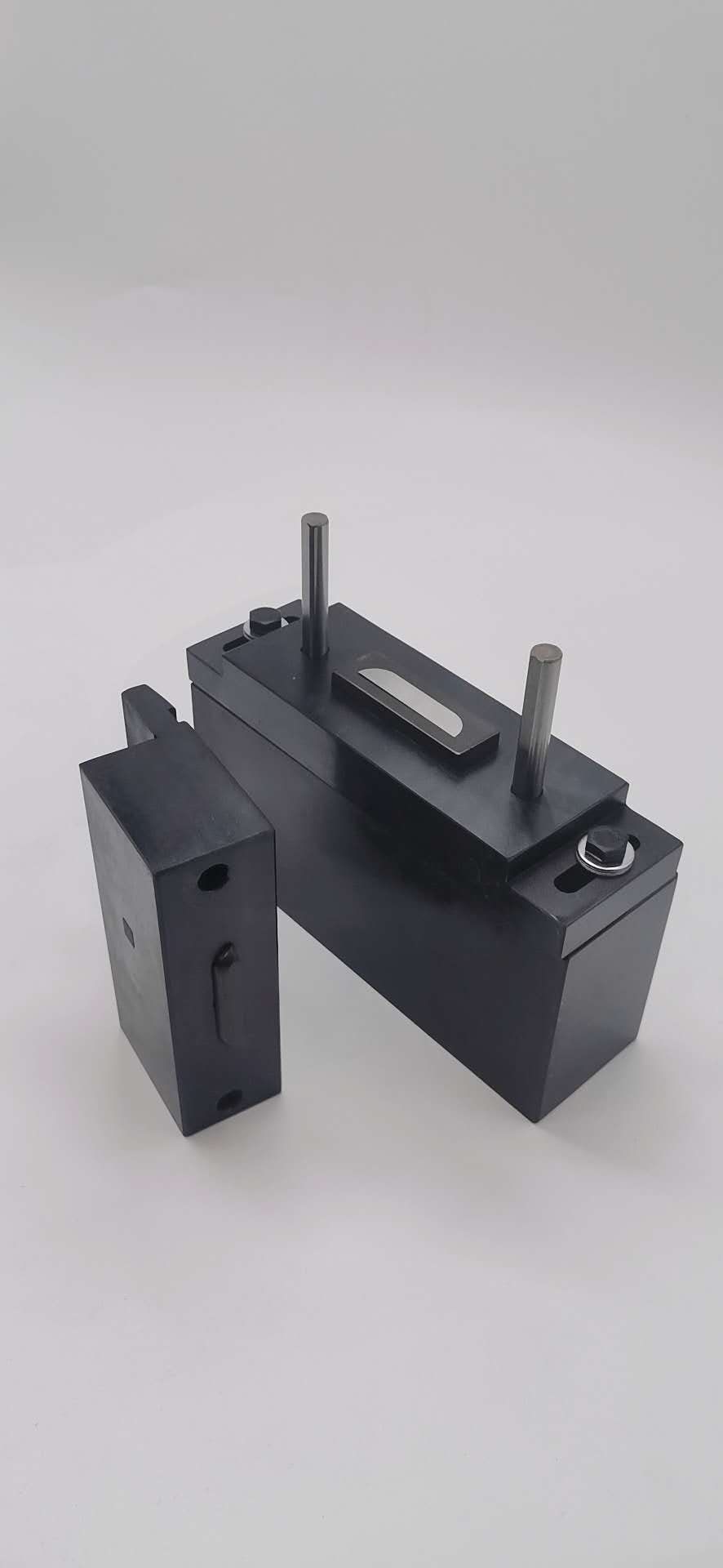  數(shù)控折彎?rùn)C(jī)百葉窗模具